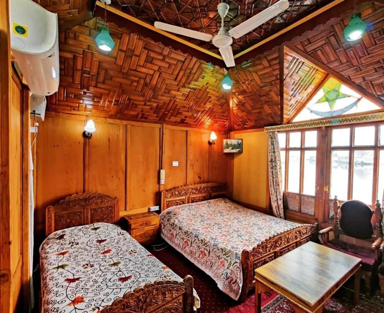 The Heritage Group Of Houseboats Srīnagar Екстериор снимка