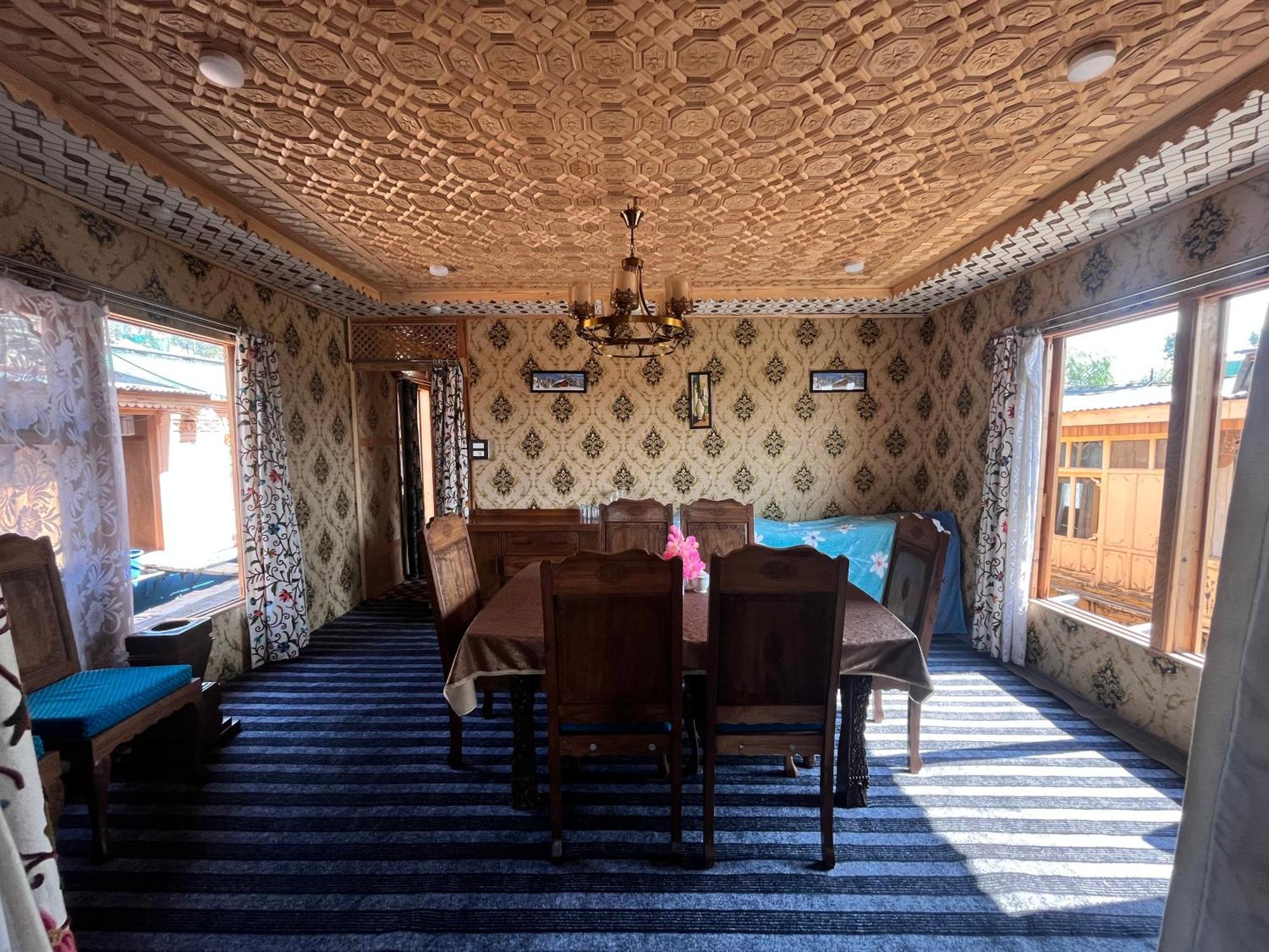 The Heritage Group Of Houseboats Srīnagar Екстериор снимка